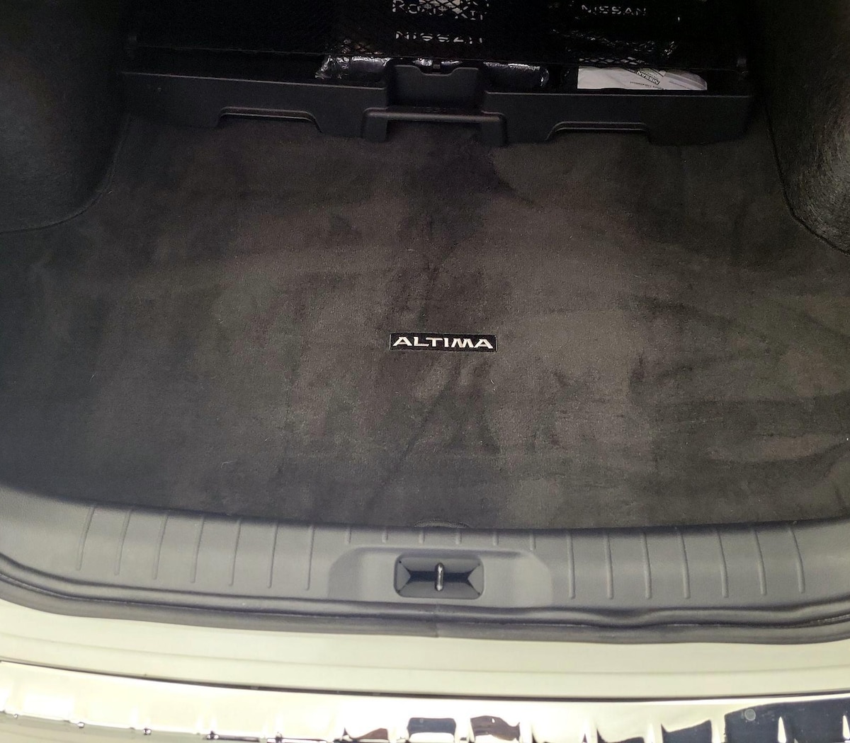 Trunk/Cargo (Seats Up)