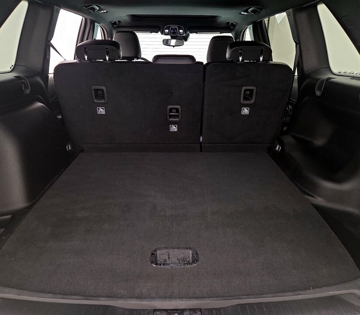 Trunk/Cargo (Seats Up)