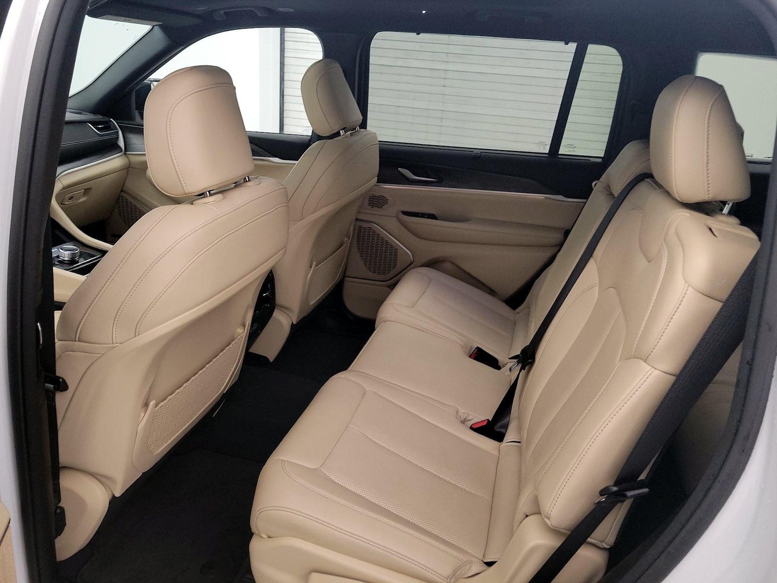 Rear Air Conditioning