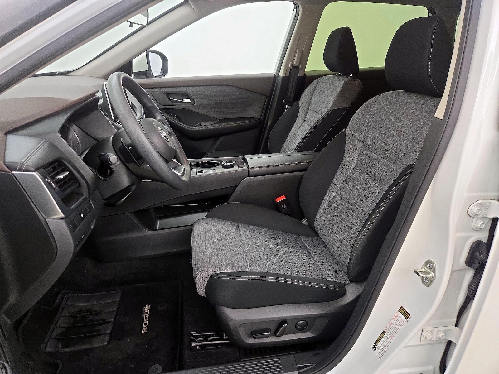 Power Seat(s) & Side Airbags