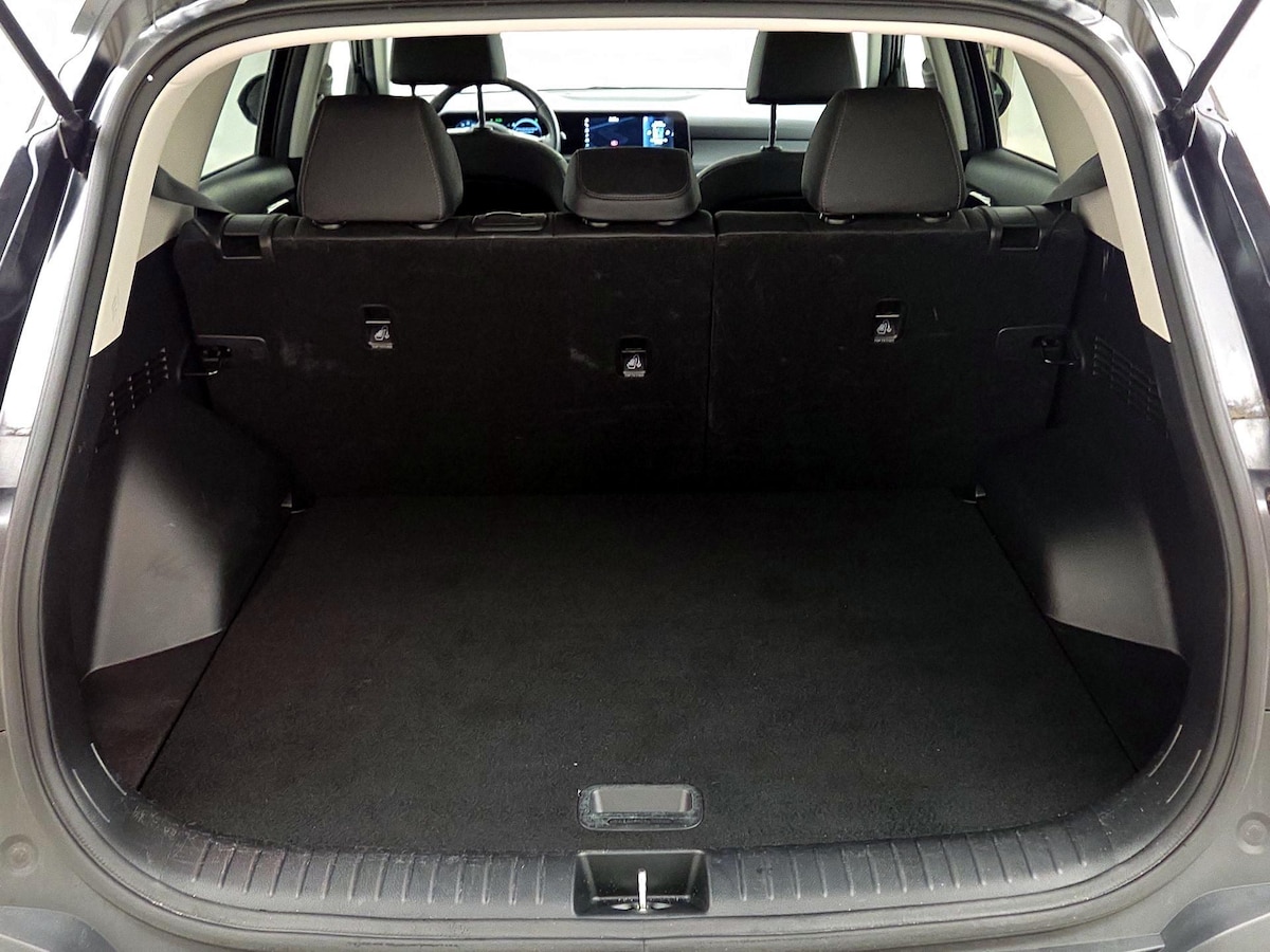 Trunk/Cargo (Seats Up)