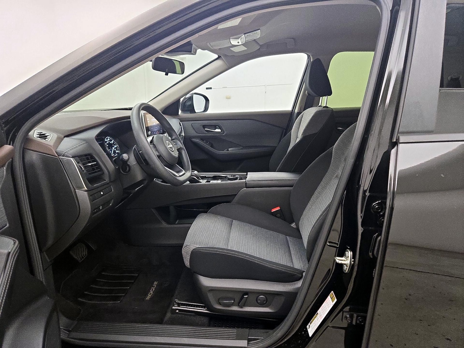 Power Seat(s) & Side Airbags