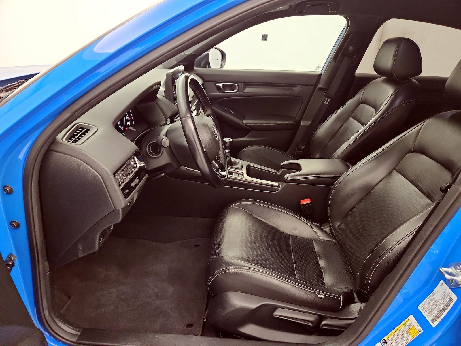 Leather Seats & Side Airbags