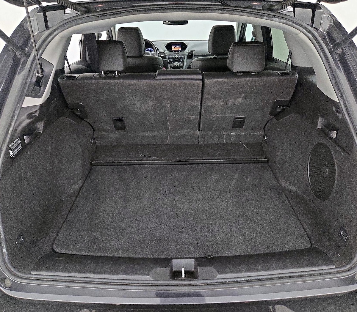Trunk/Cargo (Seats Up)