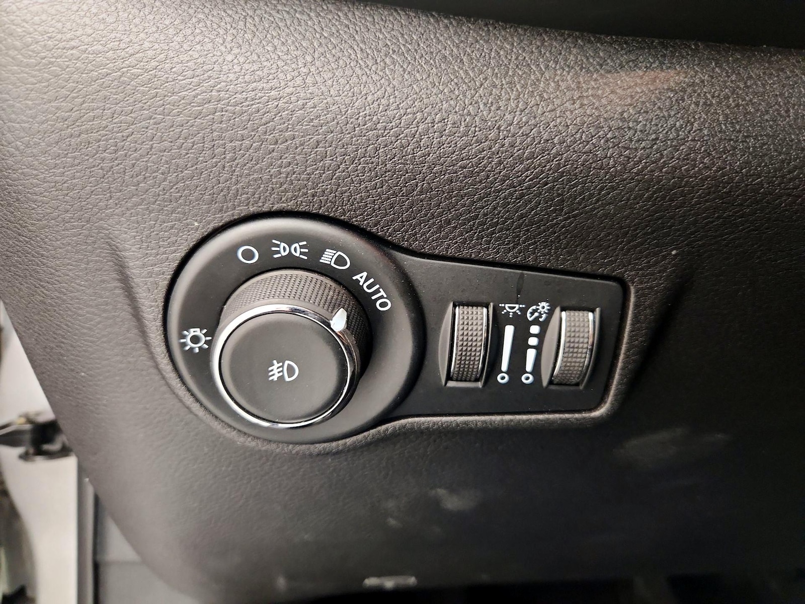2025 Jeep Compass Trailhawk - Photo 14