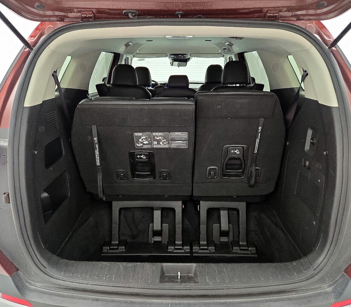 Trunk/Cargo (Seats Up)