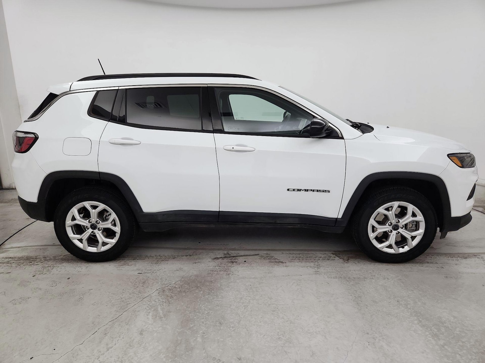 2025 Jeep Compass Latitude - Photo 4