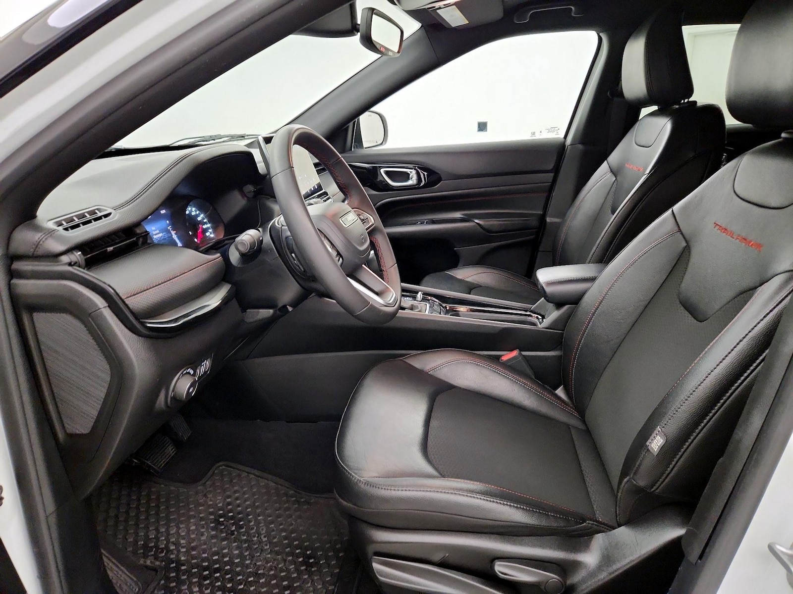 2025 Jeep Compass Trailhawk - Photo 10