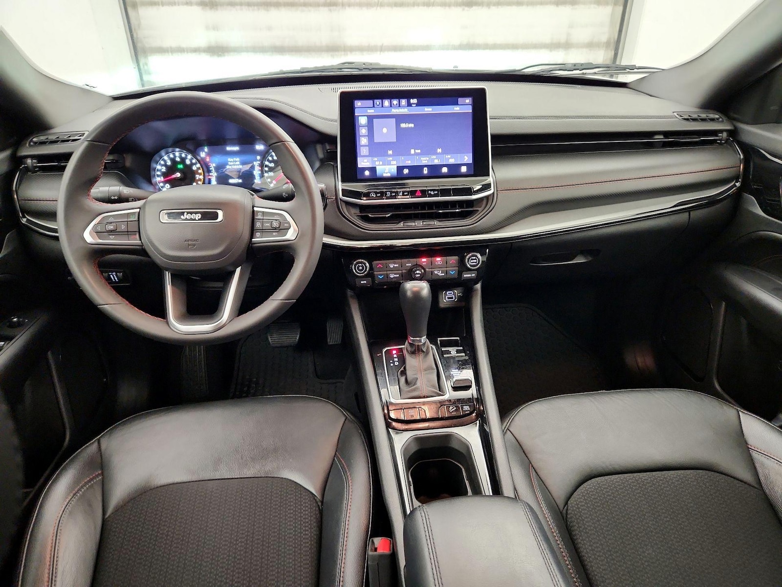 2025 Jeep Compass Trailhawk - Photo 8