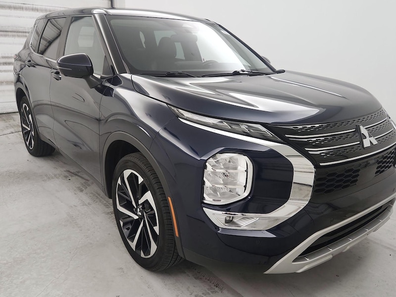 2022 Mitsubishi Outlander SE