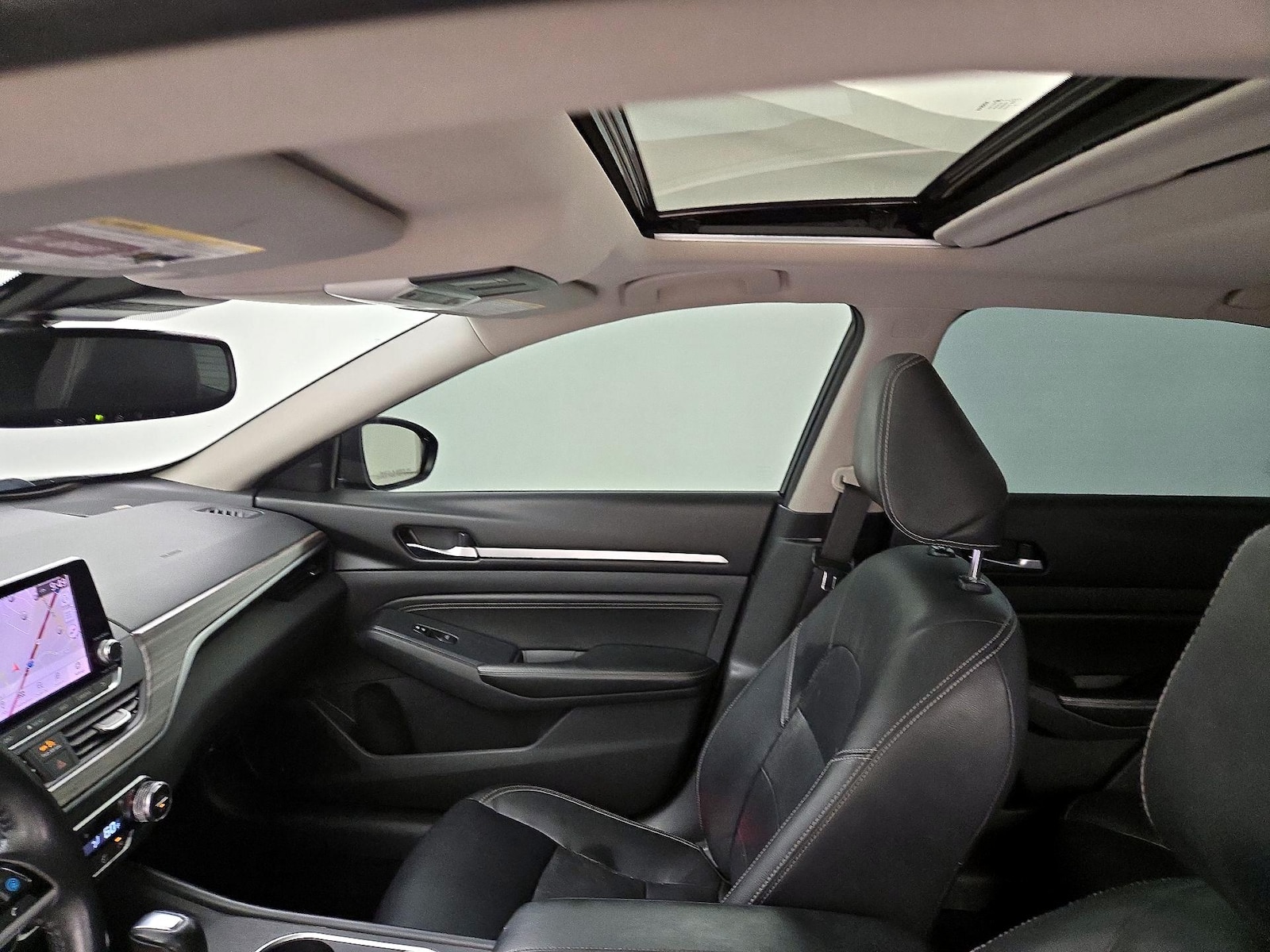 Sunroof(s) & Overhead Airbags