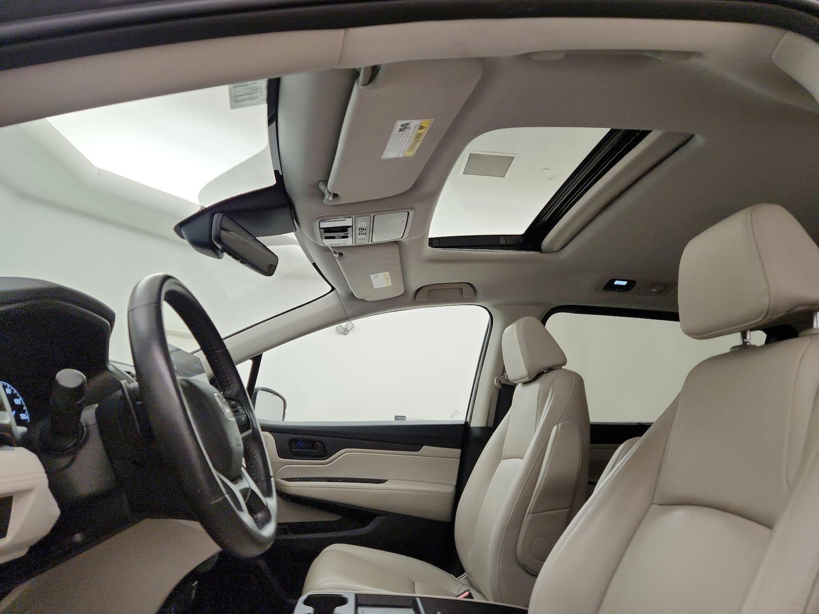 Sunroof(s) & Overhead Airbags