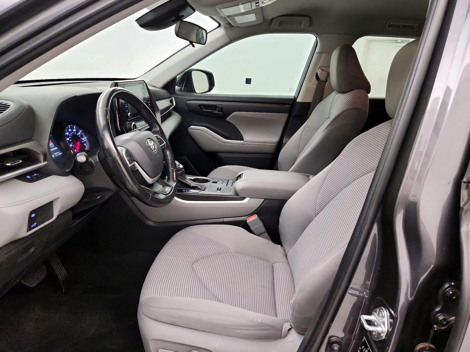 Power Seat(s) & Side Airbags