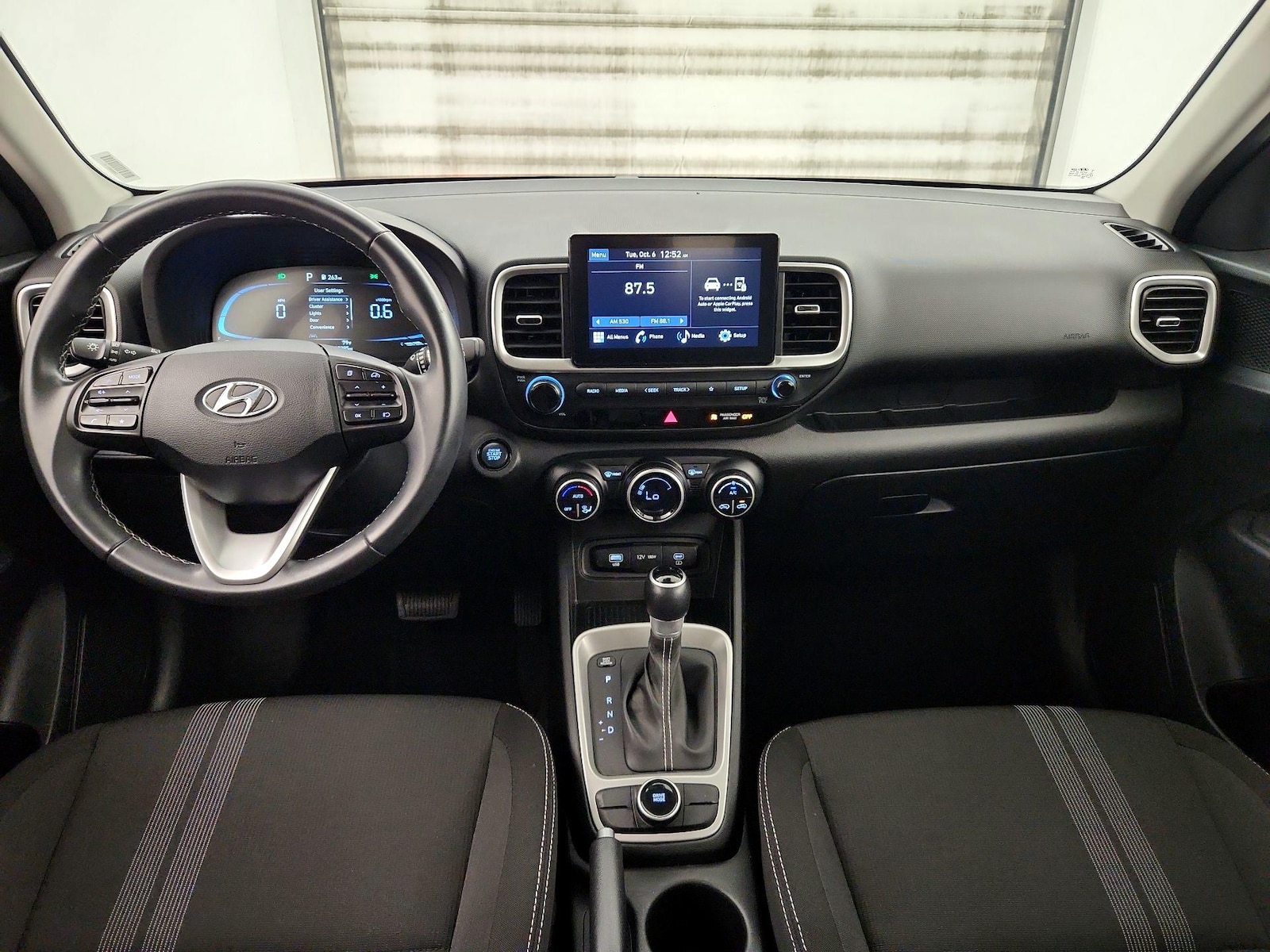 Apple CarPlay® & Android Auto™
