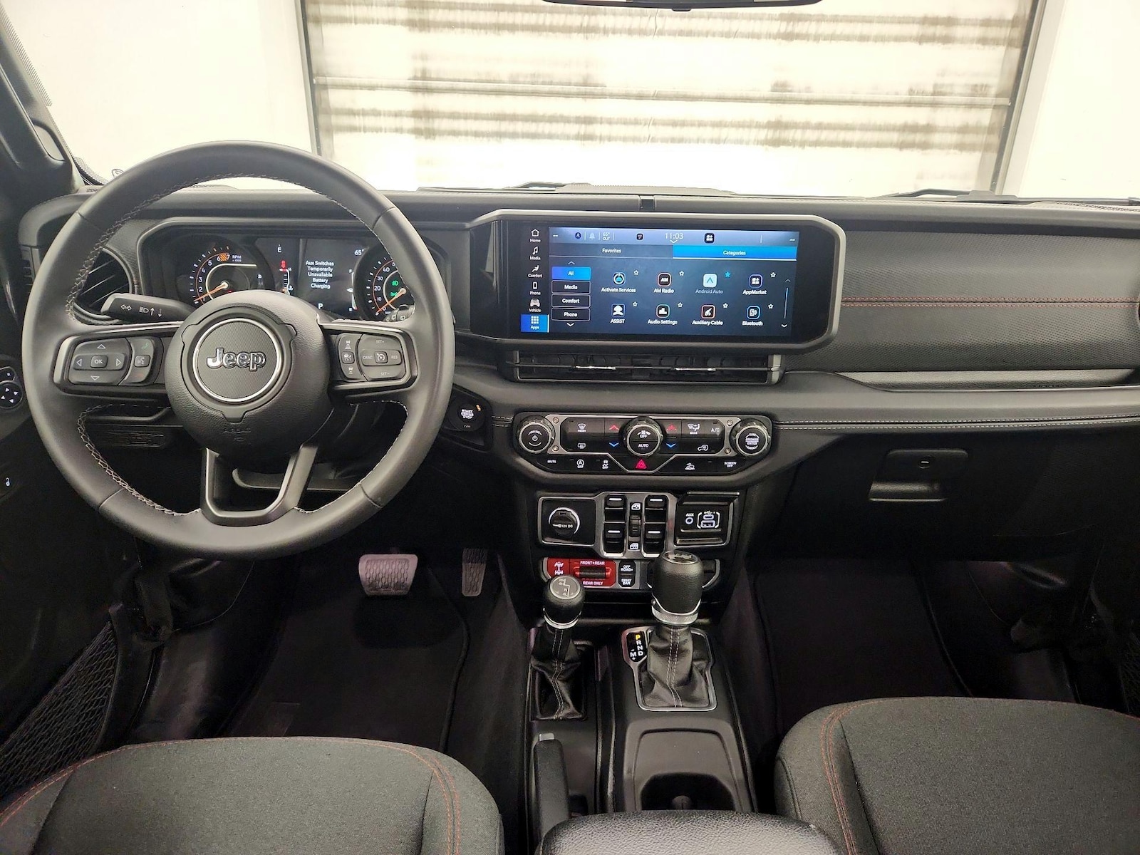 Apple CarPlay® & Android Auto™
