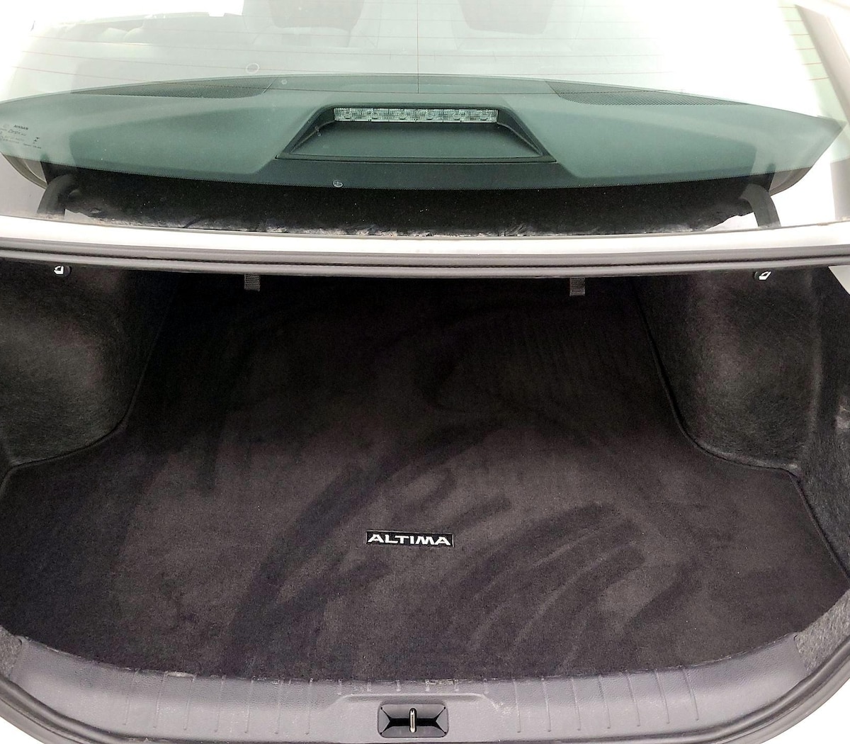 Trunk/Cargo (Seats Up)