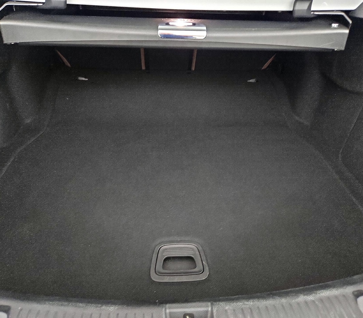 Trunk/Cargo (Seats Up)
