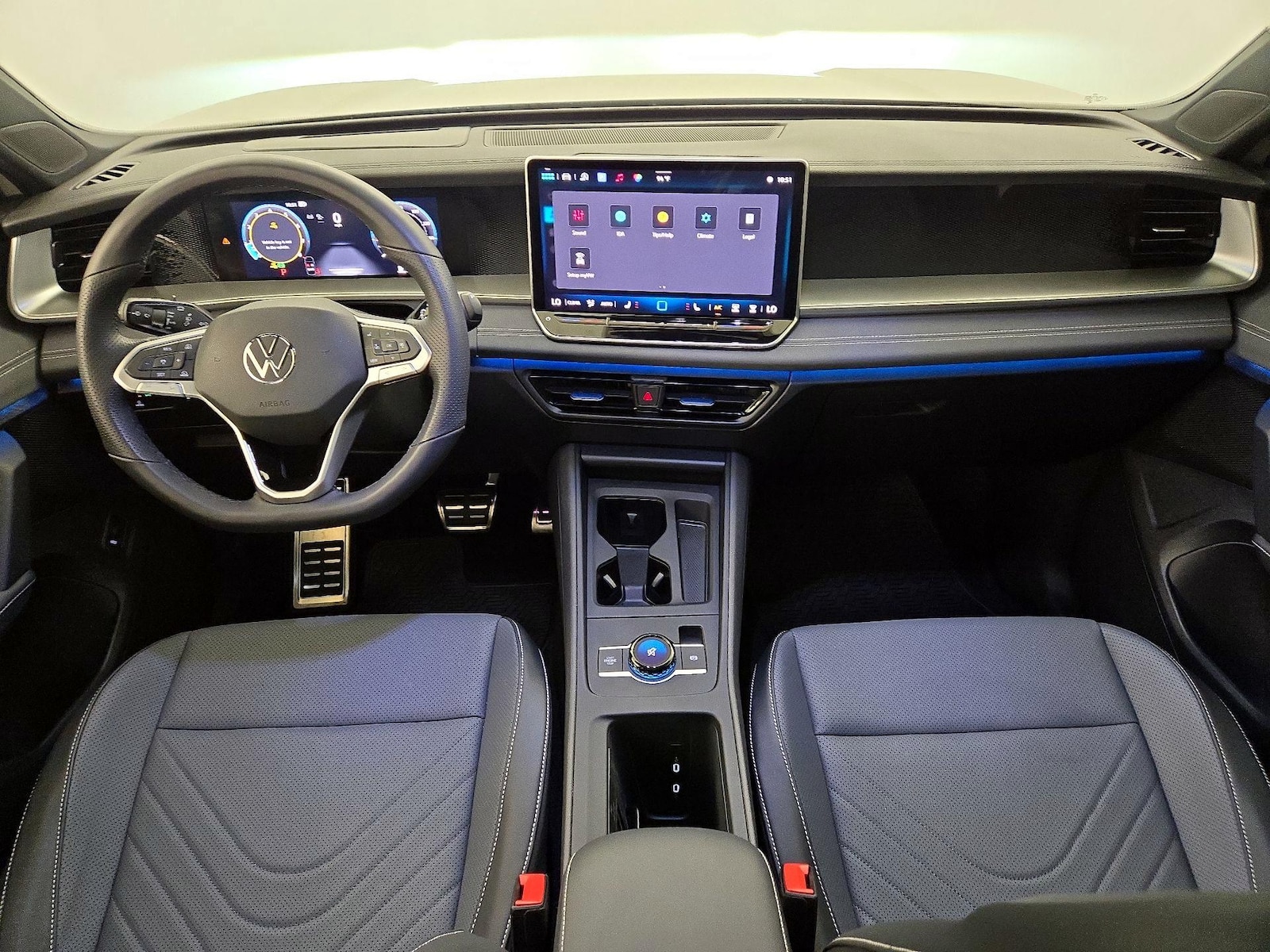 Apple CarPlay® & Android Auto™