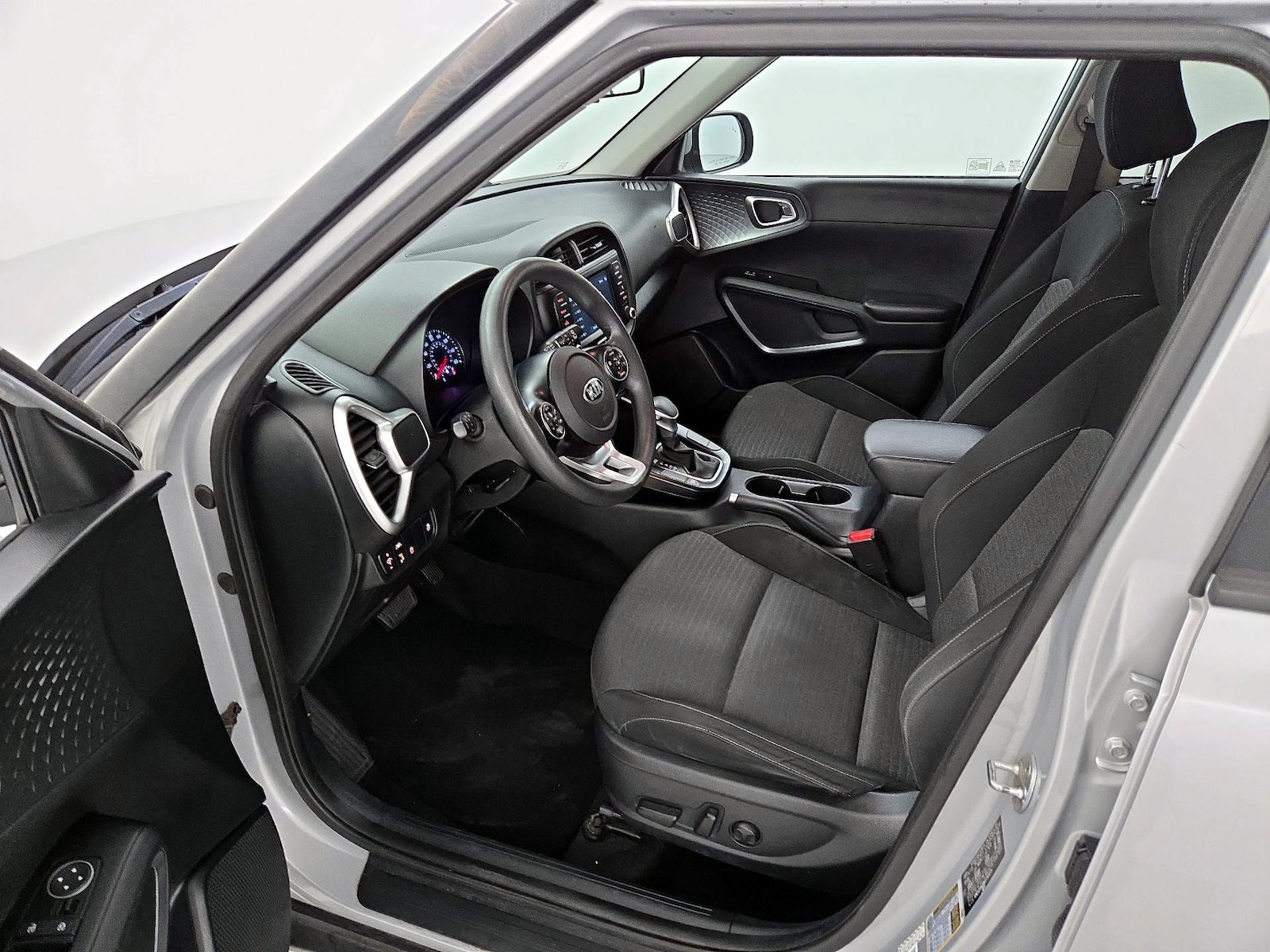 Power Seat(s) & Side Airbags