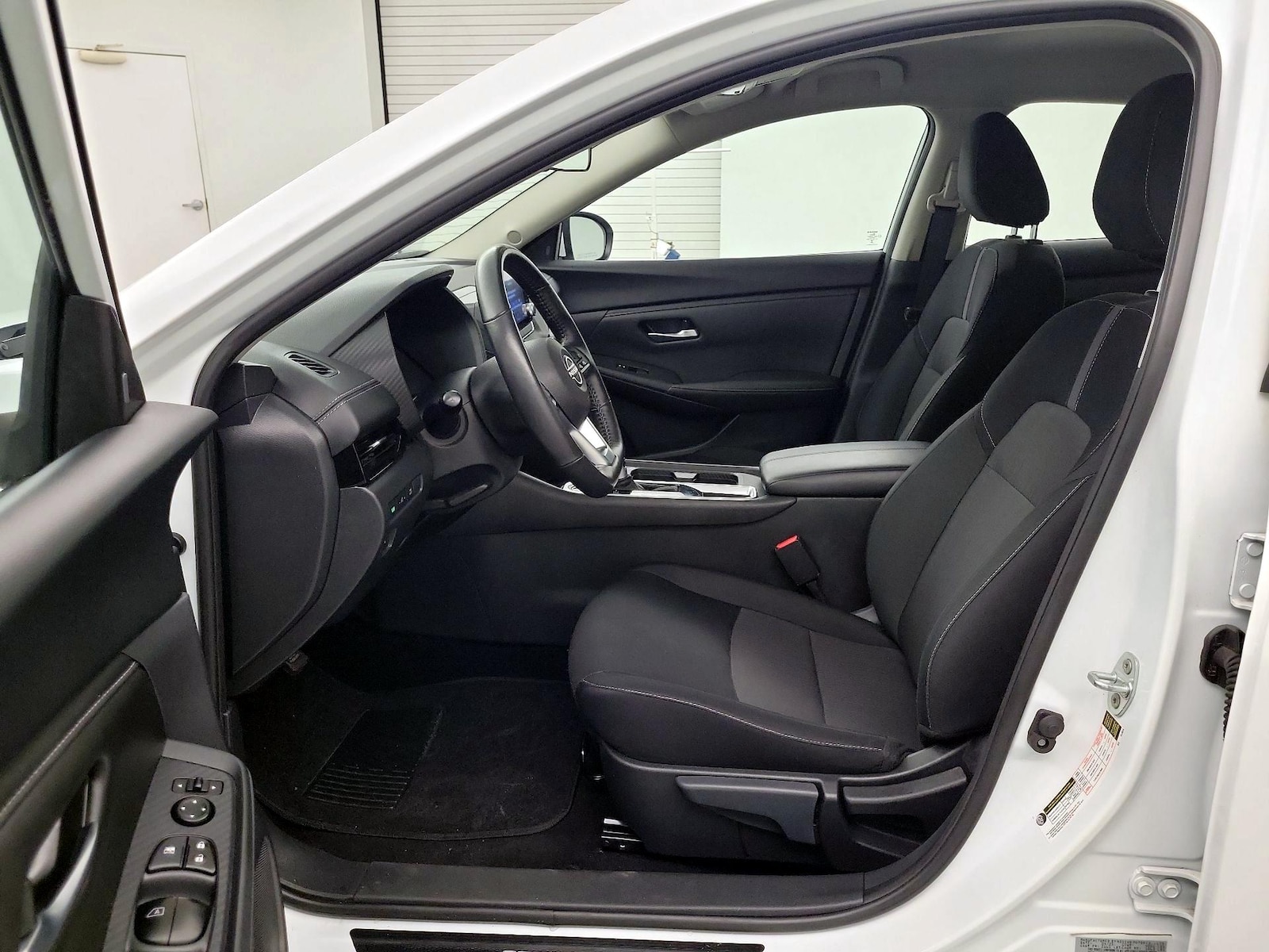 2025 Nissan Sentra SV - Photo 10