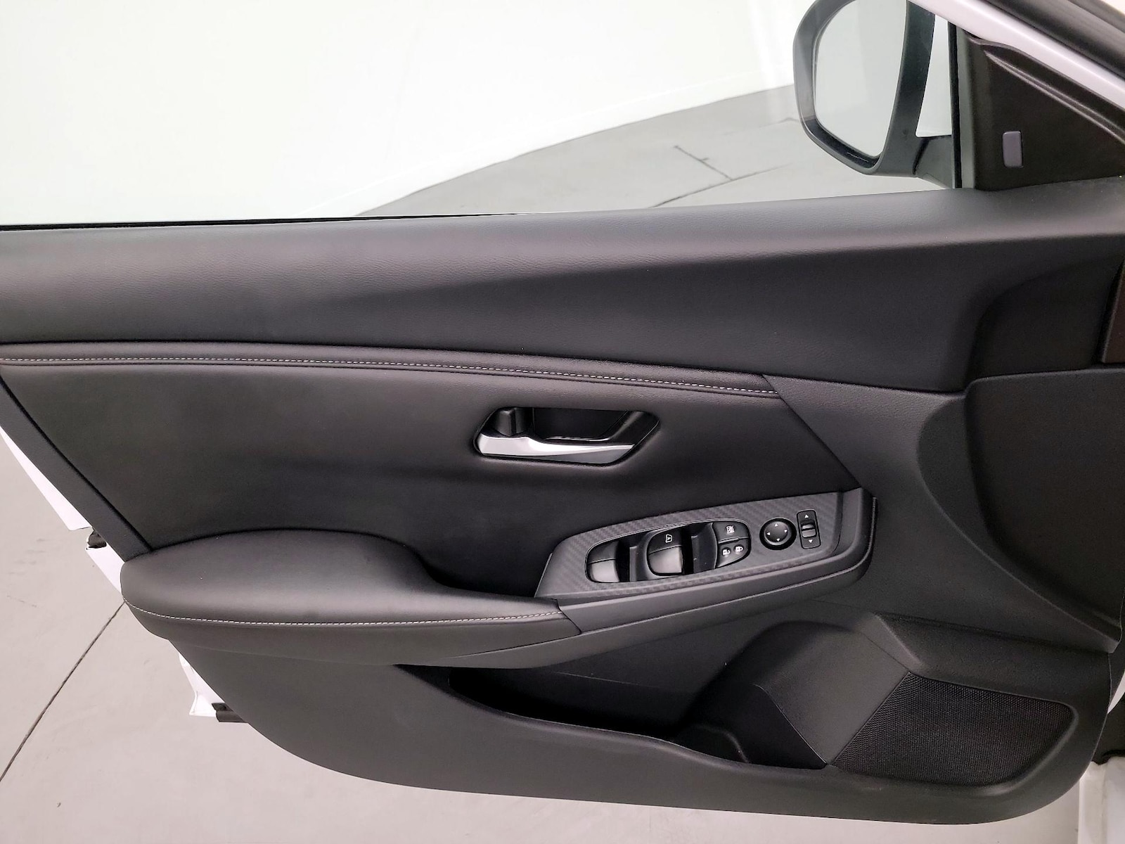 2025 Nissan Sentra SV - Photo 11