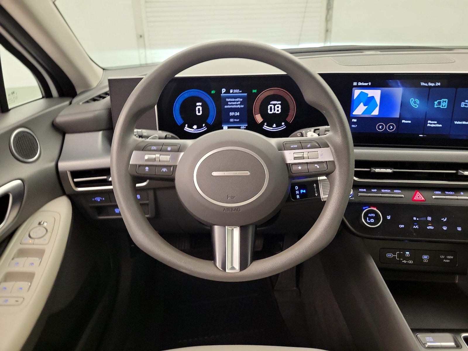 2025 Hyundai Sonata SEL - Photo 11