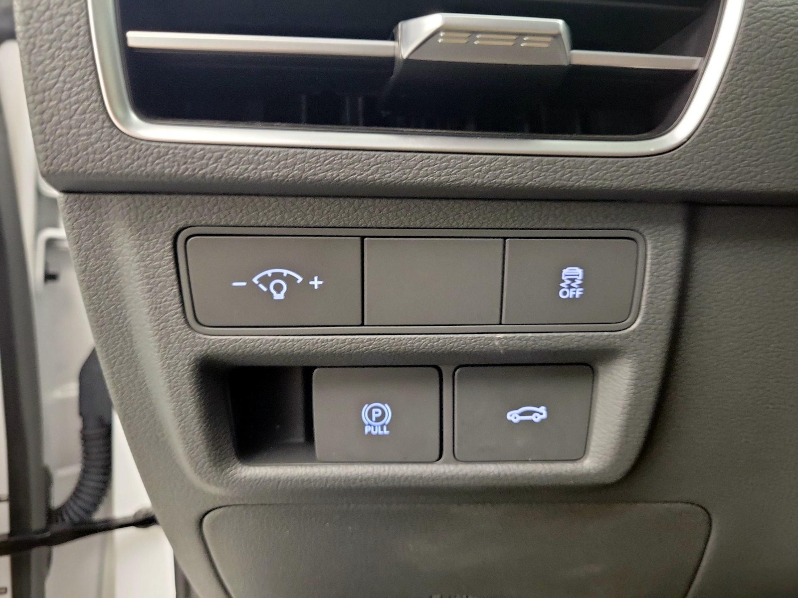 2025 Hyundai Sonata SEL - Photo 14