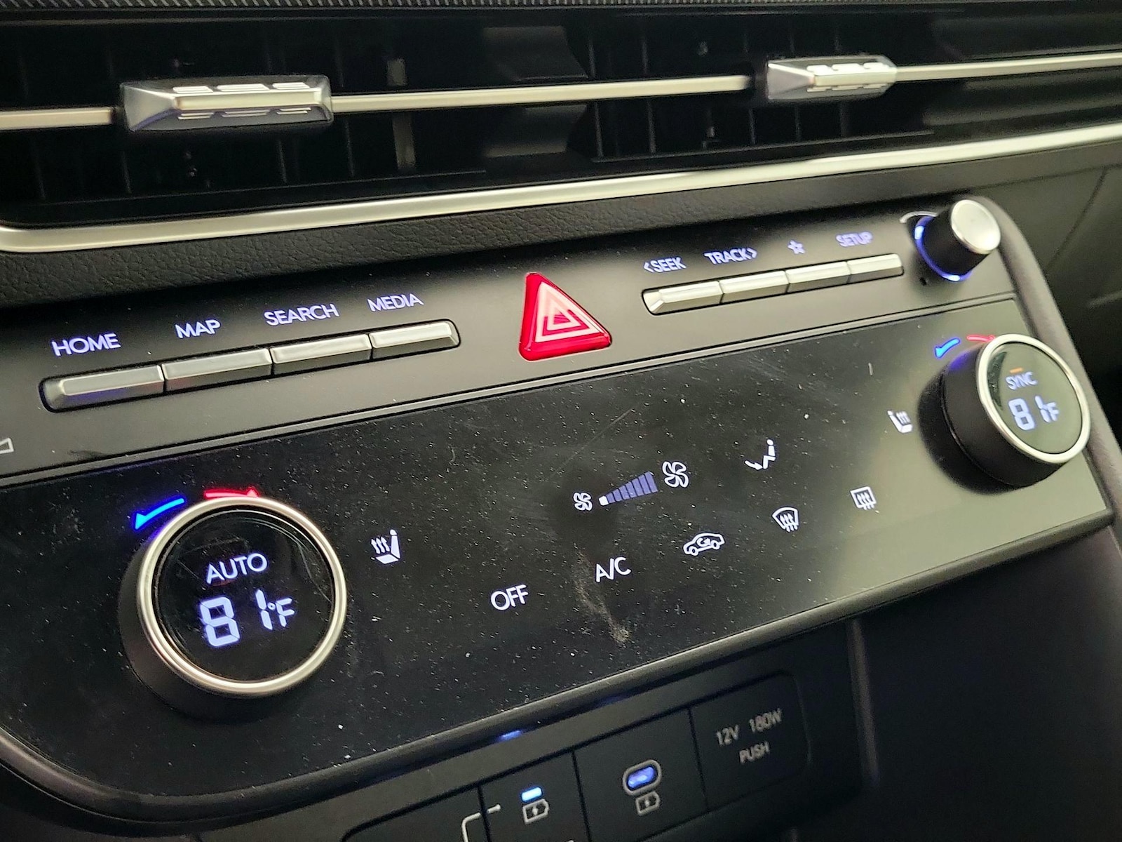 2025 Hyundai Sonata SEL - Photo 17