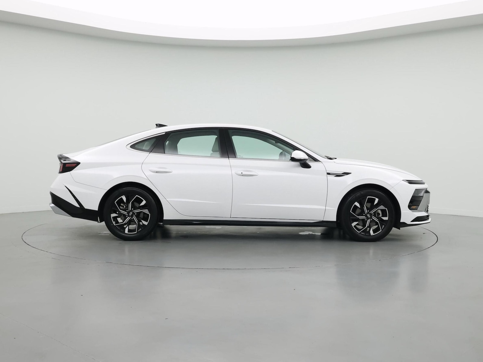2025 Hyundai Sonata SEL - Photo 8