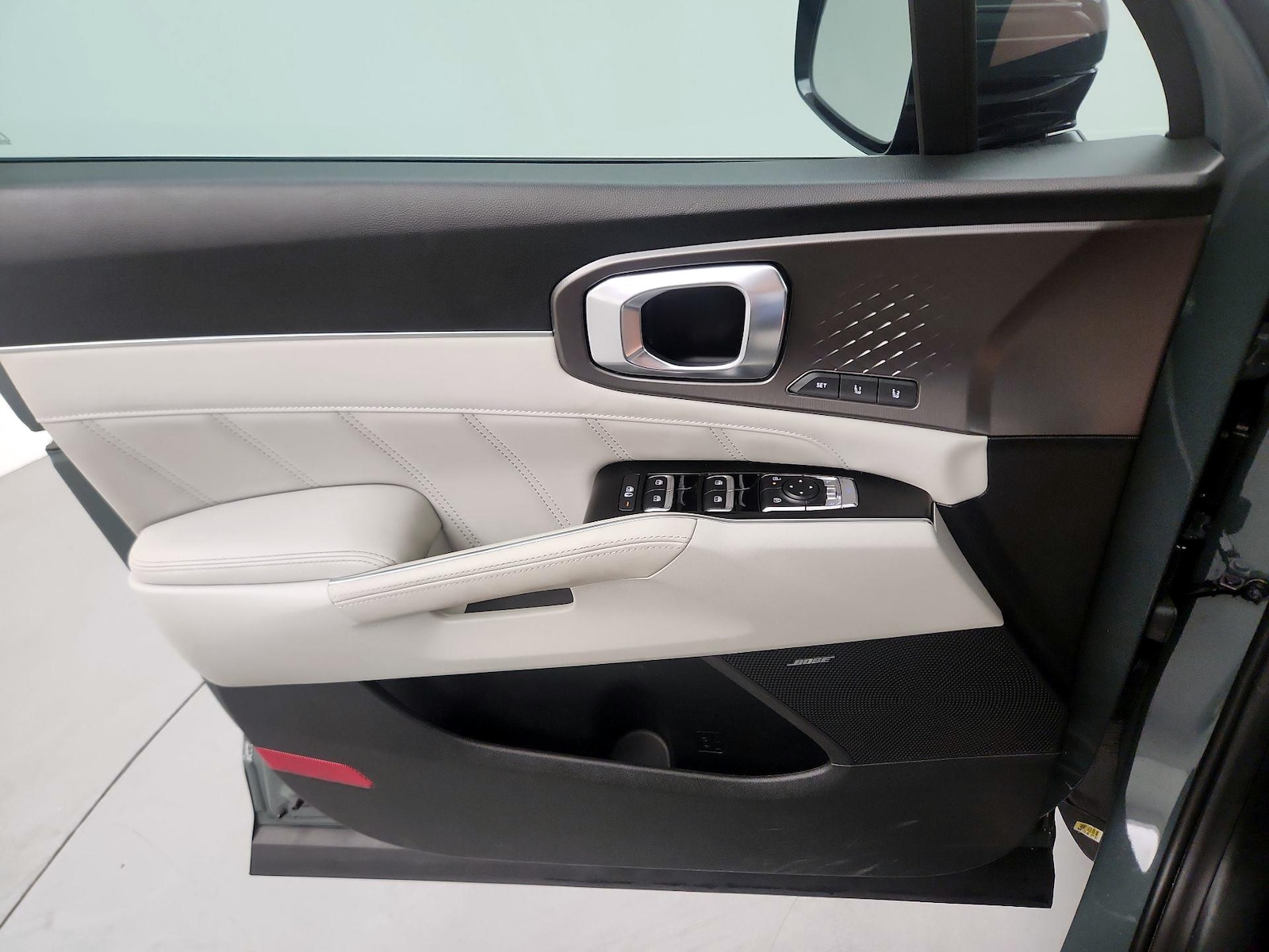 2025 Kia Sorento SX Prestige Hybrid - Photo 11