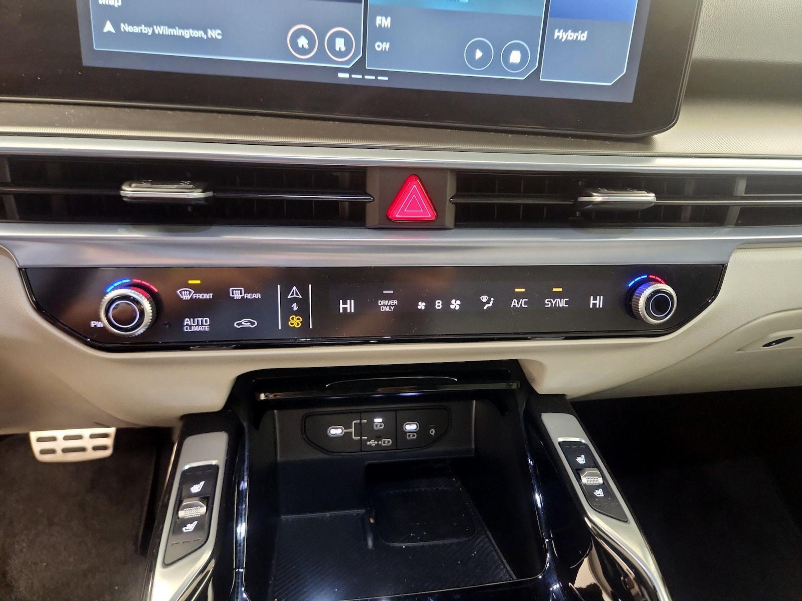 2025 Kia Sorento SX Prestige Hybrid - Photo 16