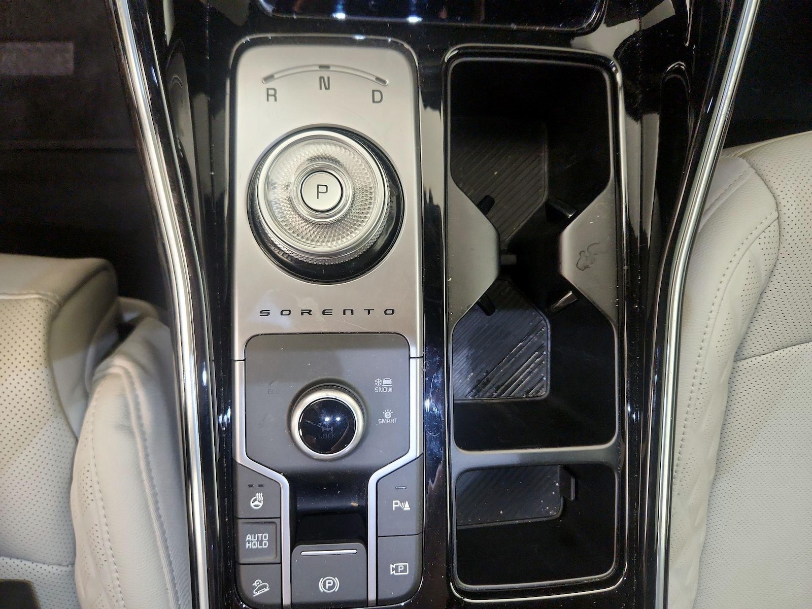 2025 Kia Sorento SX Prestige Hybrid - Photo 17