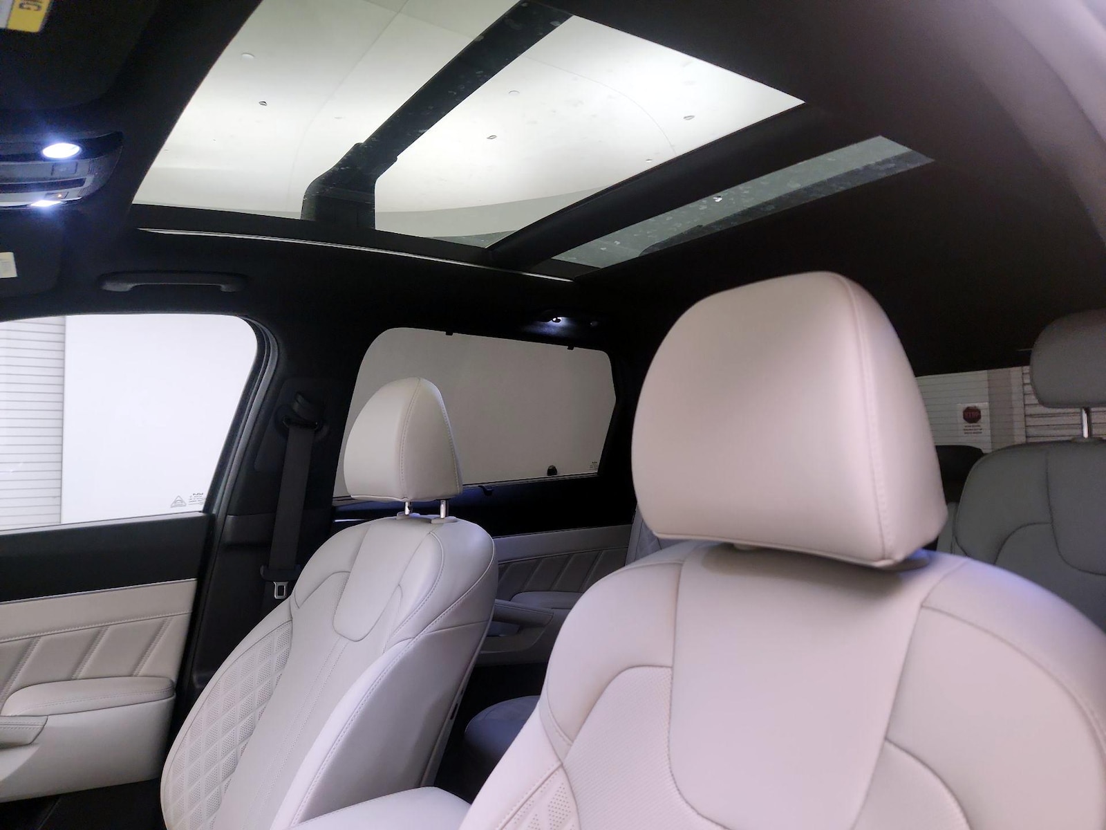 2025 Kia Sorento SX Prestige Hybrid - Photo 19