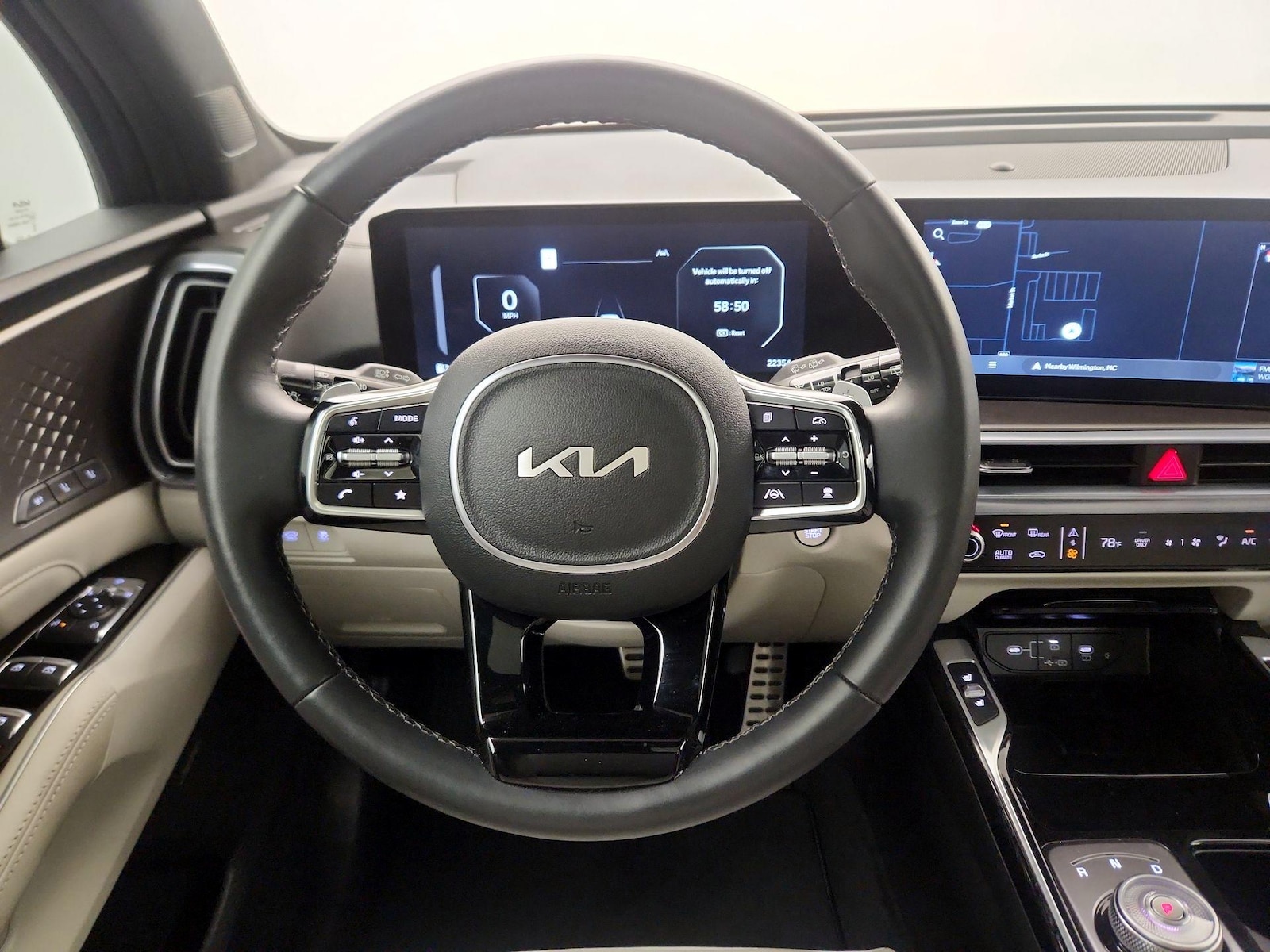 2025 Kia Sorento SX Prestige Hybrid - Photo 9