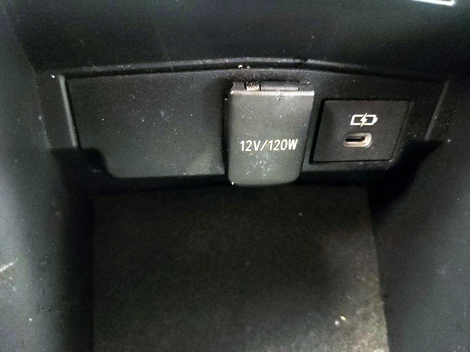 2024 Toyota Corolla LE - Photo 17