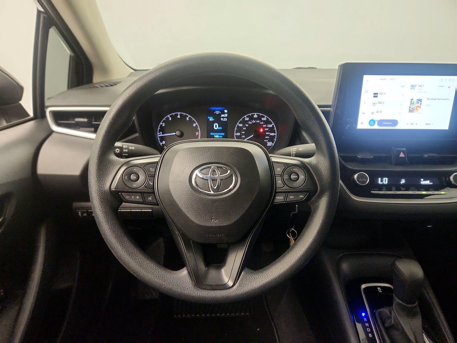 2024 Toyota Corolla LE - Photo 9