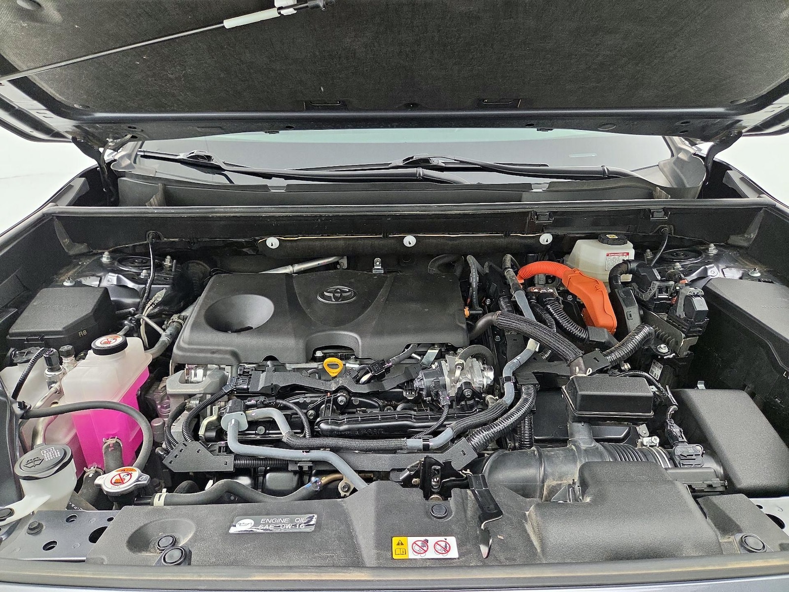 2023 Toyota RAV4 XSE - Photo 23