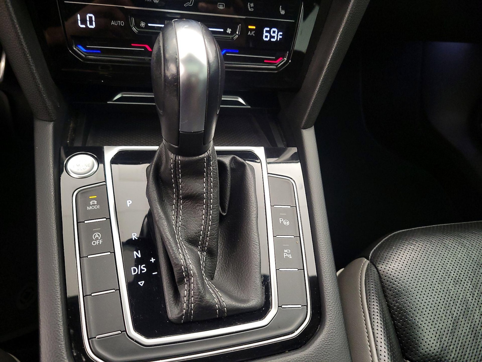 2021 Volkswagen Arteon SEL Premium R-Line - Photo 18