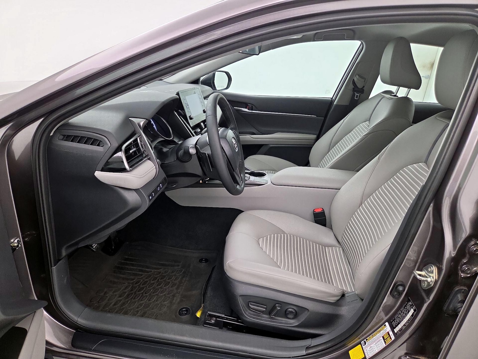 Power Seat(s) & Side Airbags