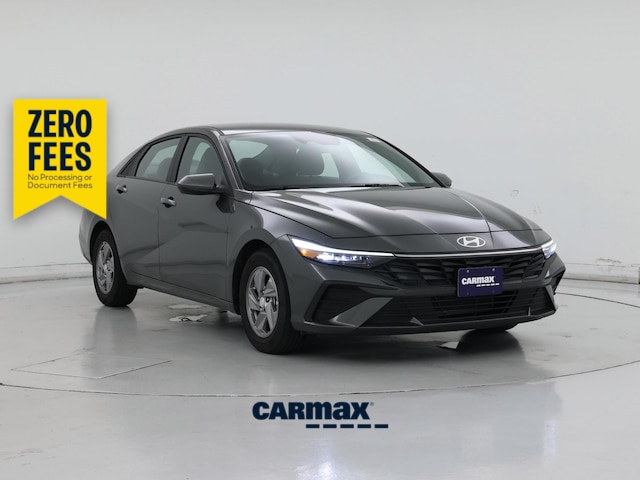 Gray 2025 Hyundai Elantra Sedan Front-Wheel Drive Automatic