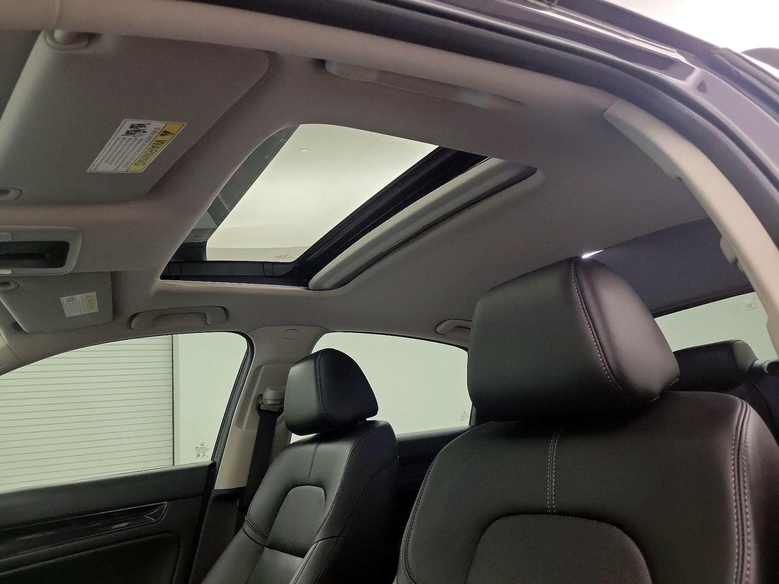 Sunroof(s) & Overhead Airbags