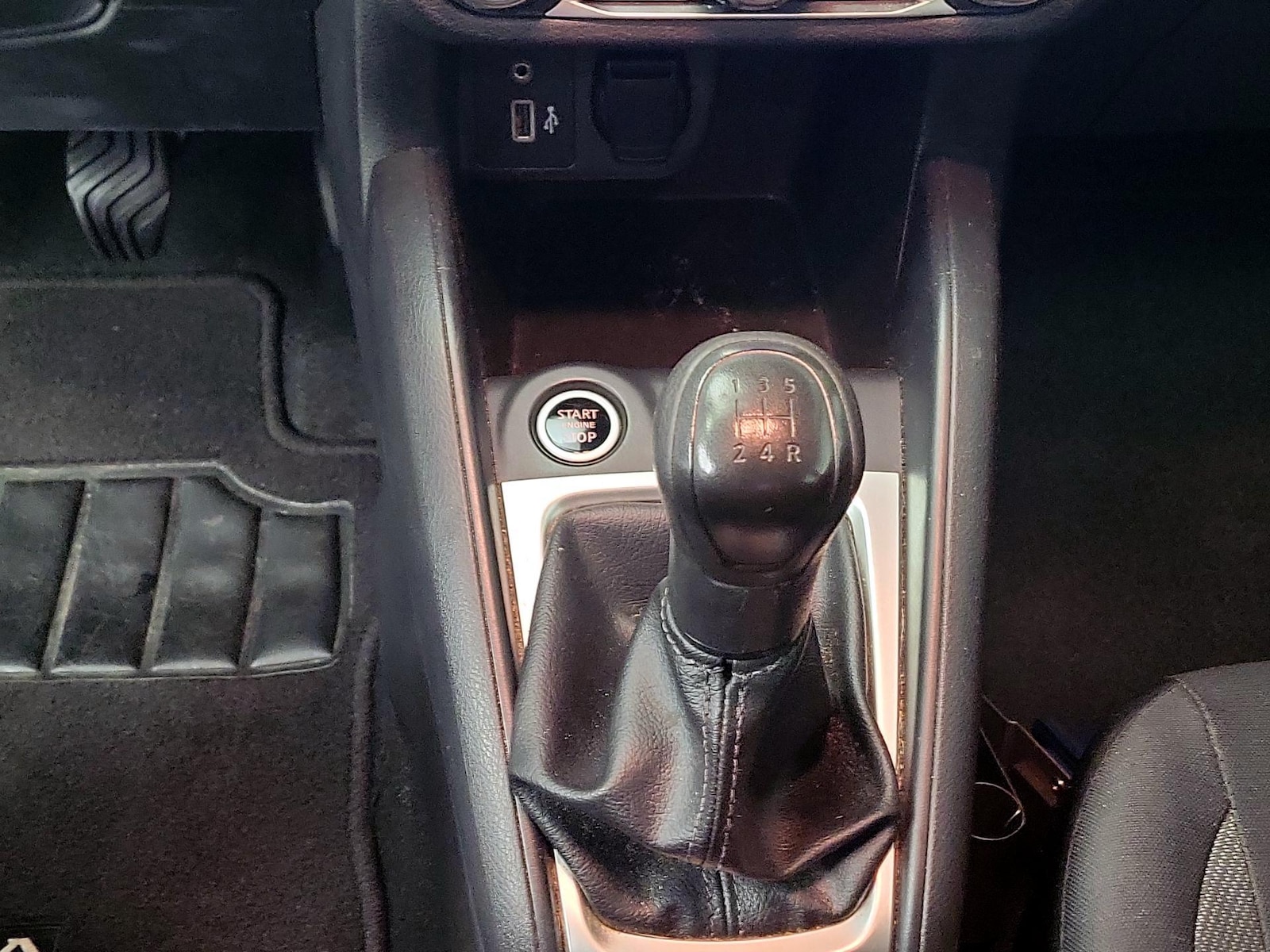 2020 Nissan Versa Sedan S - Photo 18