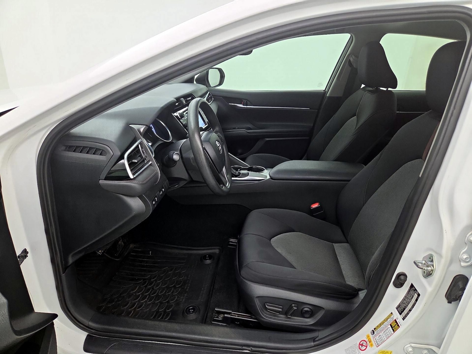 Power Seat(s) & Side Airbags