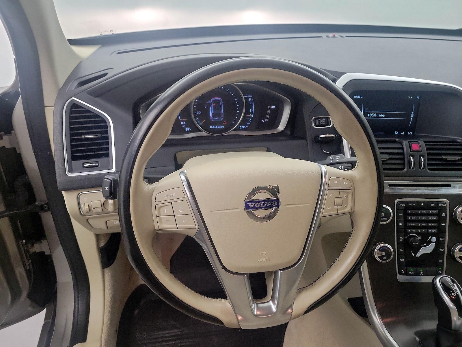 2016 Volvo XC60 Premier - Photo 9