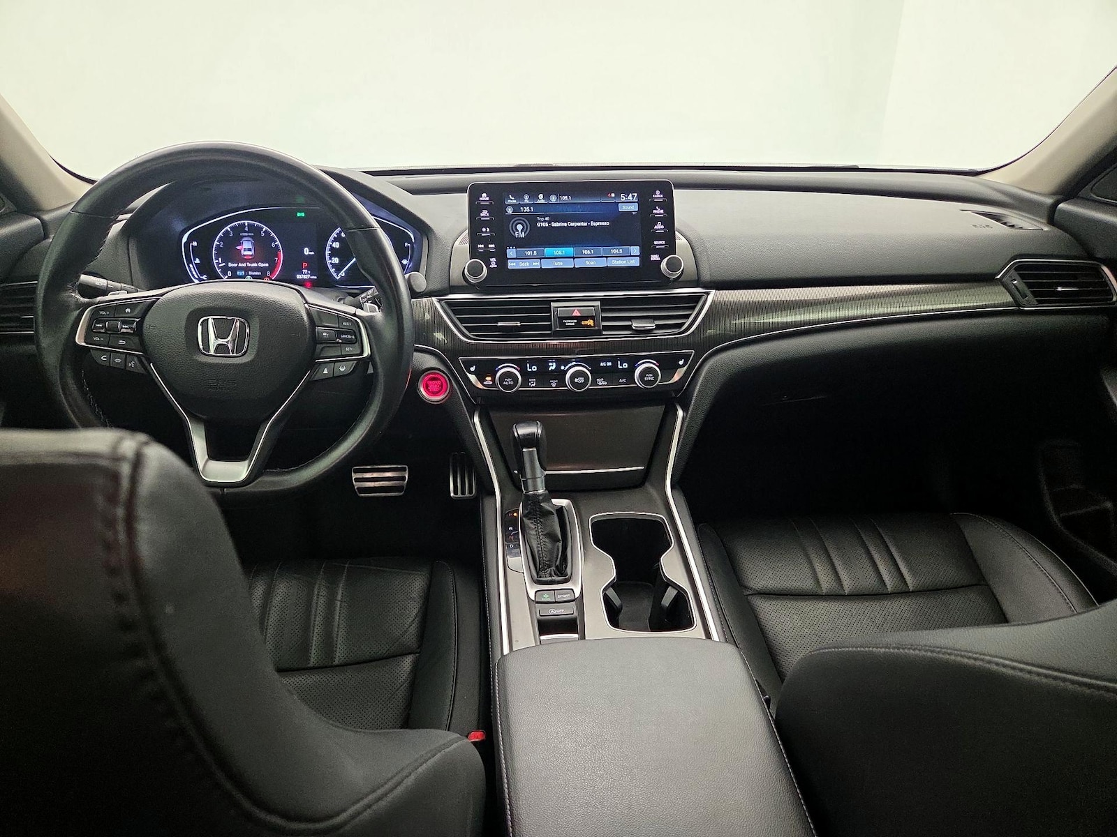 Apple CarPlay® & Android Auto™