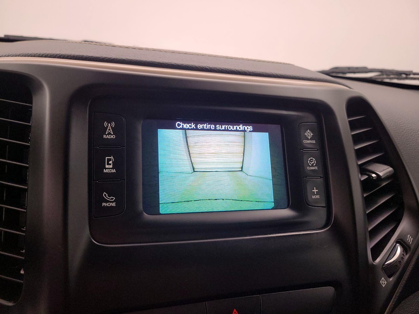 2015 Jeep Cherokee Latitude - Photo 15