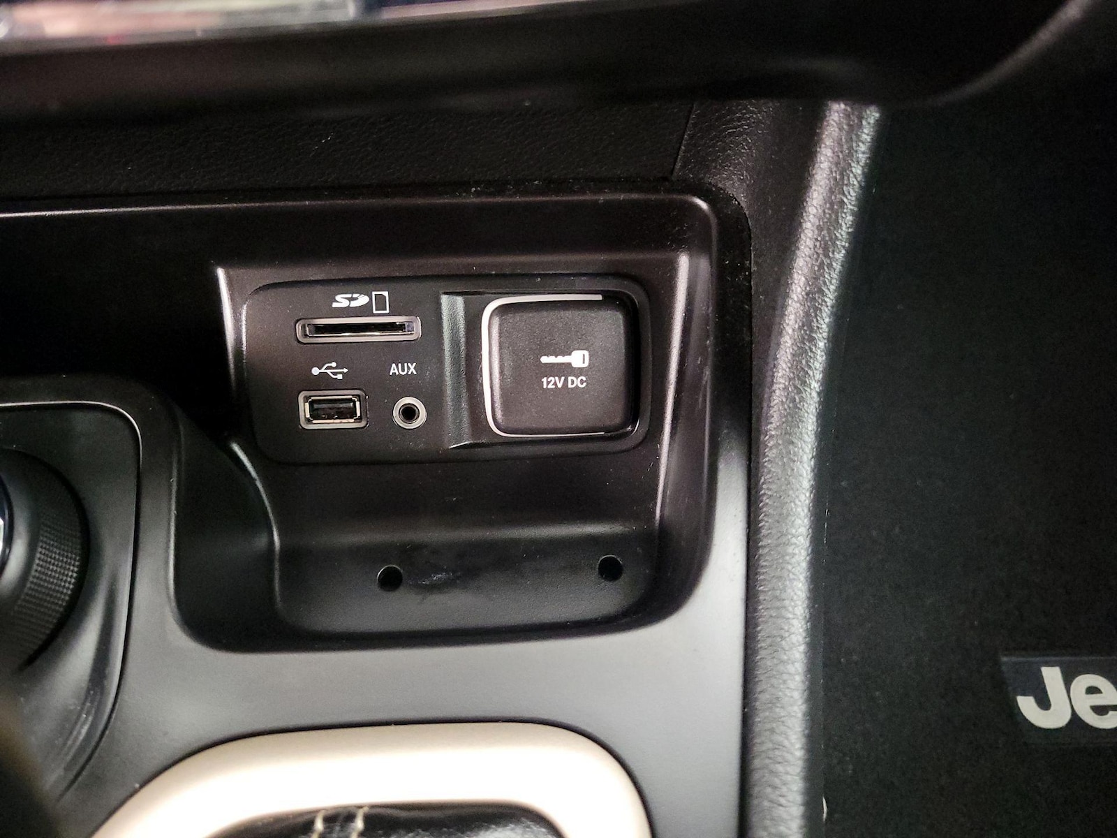 2015 Jeep Cherokee Latitude - Photo 19