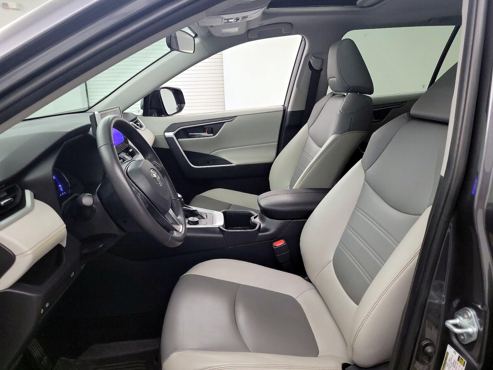 Power Seat(s) & Side Airbags