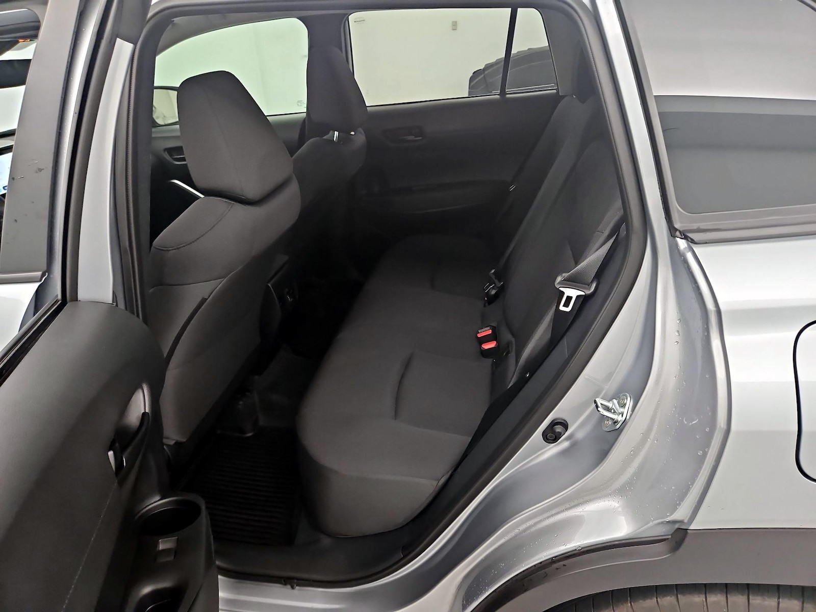 2025 Toyota Corolla Cross LE - Photo 21
