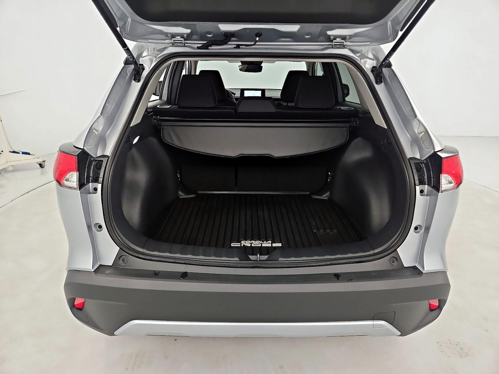 2025 Toyota Corolla Cross LE - Photo 22